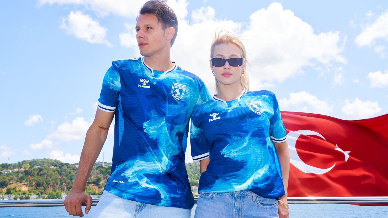 萨姆松斯波尔第三球衣(Hummel)