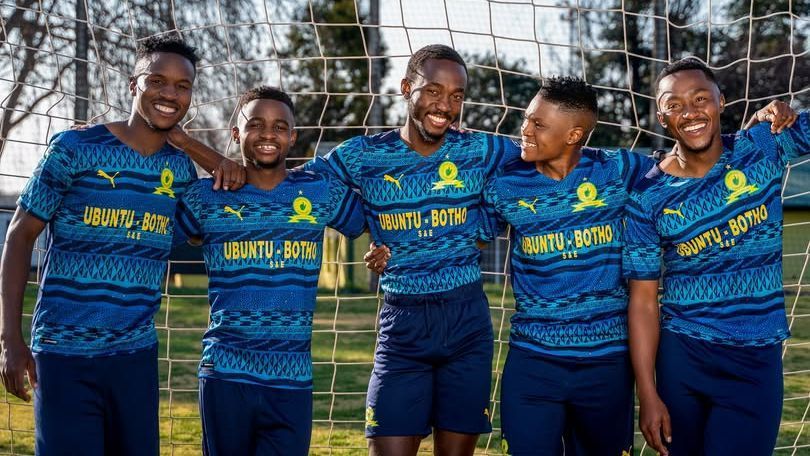 Mamelodi Sundowns away kit