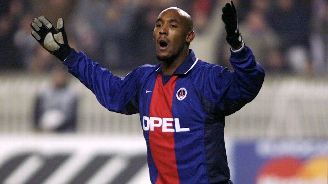 巴黎圣日耳曼主场球衣,2001-02赛季(耐克)